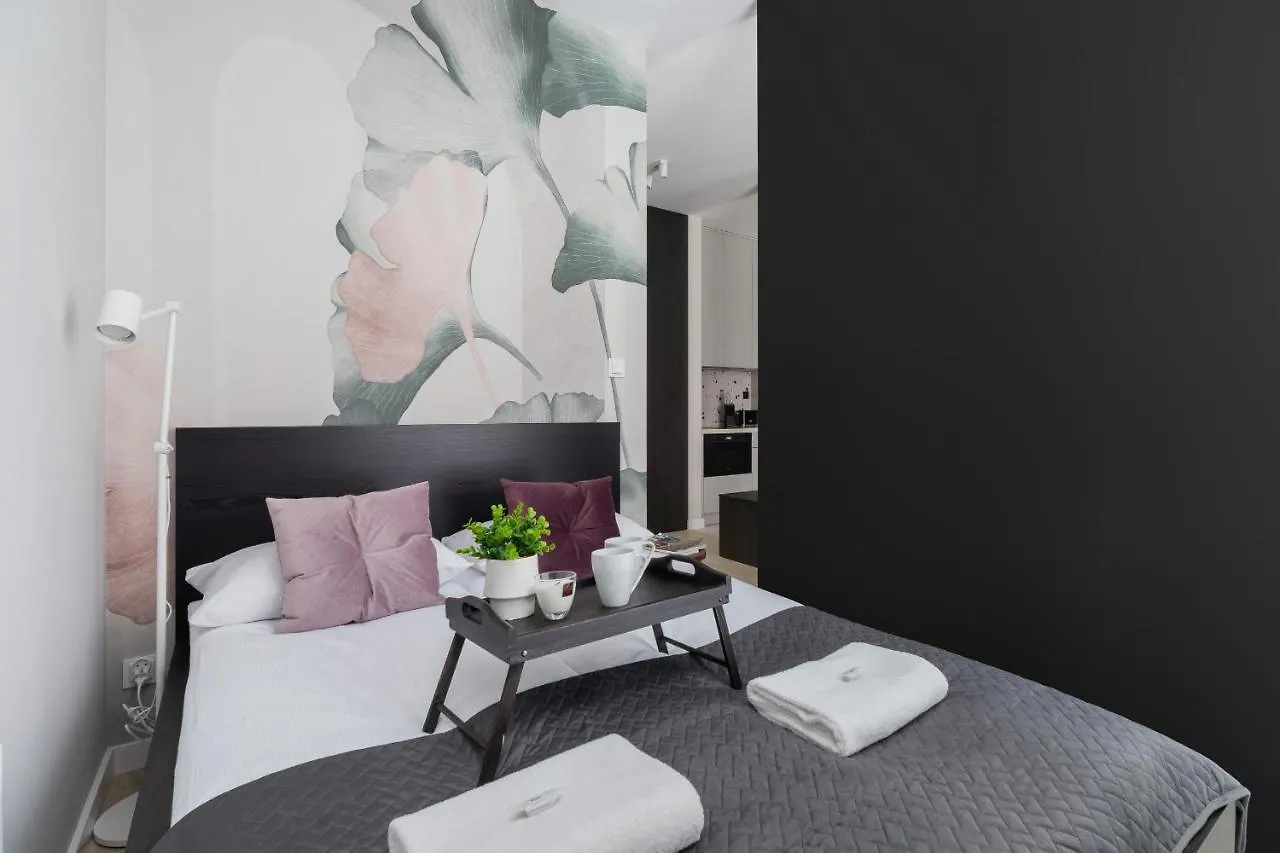 Casa Feliz Zablocie Studio For 4 Guests Cracow By Noclegi Renters Krakau Appartement